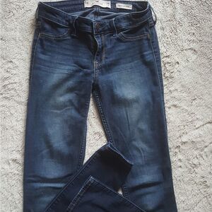 Hollister Dark Wash Skinny Low Rise Jeans Waist 25 Size 1L